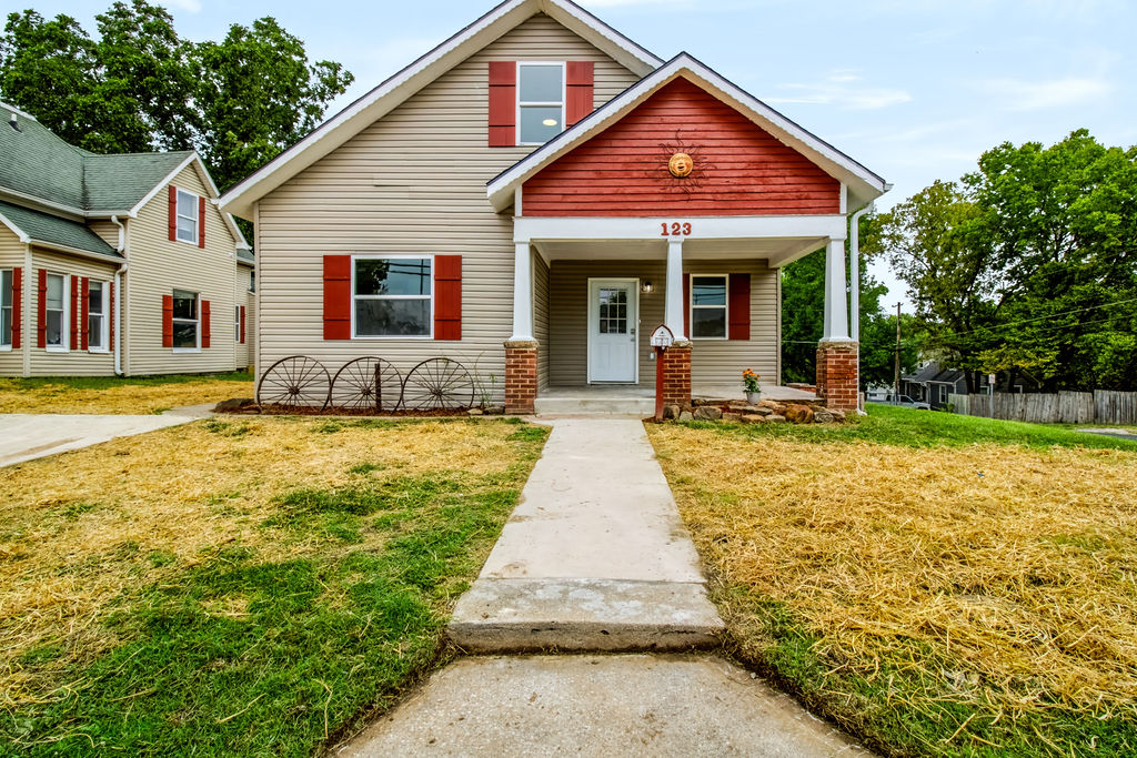 Property main image